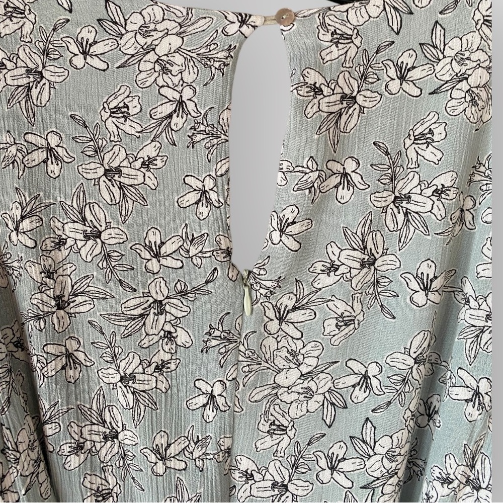 Entro Bohemian Mint Green Floral Ruffled Keyhole Jumper Dress Great Condition - Picture 10 of 12